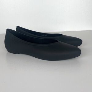 Crocs Brooklyn Women's Pointed Flat Shoes Size 8 W Color Black 210169-001